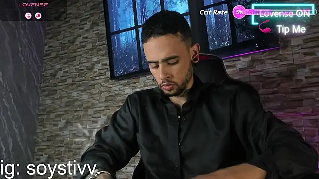 Snapshot of Seth_Owner chatting on September 22, 2:33 am Seth Owner online show from September 22, 2:33 am