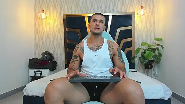 Snapshot of Adbel_Sady chatting on February 26, 11:41 am Adbel Sady online show from February 26, 11:41 am