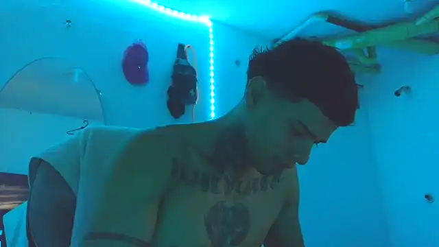 Skartoliver online show from November 4, 1:06 am