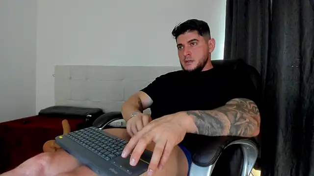 Teilor Creed online show from February 25, 8:32 pm