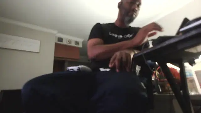 Snapshot of choco-sexo@xh chatting on October 29, 4:04 am choco-sexoxh online show from October 29, 4:04 am