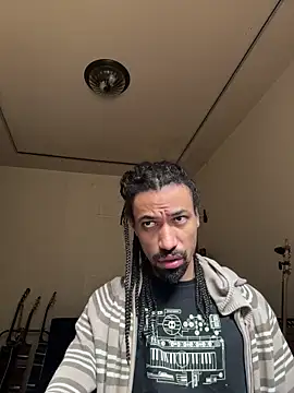 Snapshot of hotcamboy420 chatting on October 29, 4:32 pm hotcamboy420 online show from October 29, 4:32 pm