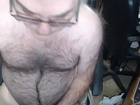 Snapshot of sohorneydad13 chatting on October 13, 1:22 am sohorneydad13 online show from October 13, 1:22 am