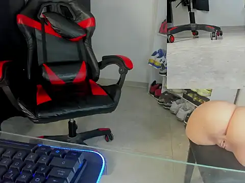 Snapshot of king_diablo666 chatting on October 17, 5:39 pm king diablo666 online show from October 17, 5:39 pm