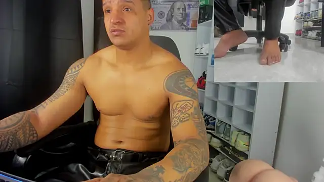 Snapshot of king_diablo666 chatting on October 22, 4:54 pm king diablo666 online show from October 22, 4:54 pm