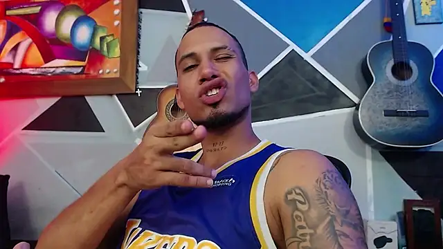 MagnusFrost online show from March 12, 2:52 am