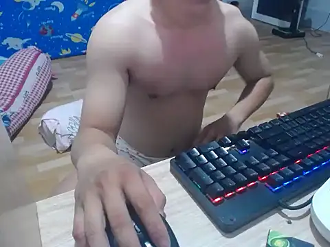 Cloudycockcare online show from March 27, 12:04 am