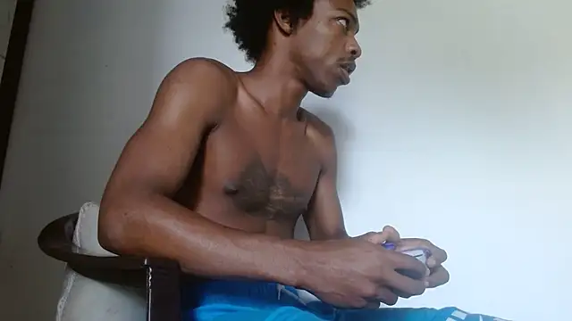 Larry-n-clouds online show from February 4, 6:03 pm