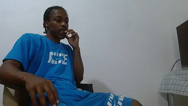 Larry-n-clouds online show from February 15, 5:10 pm