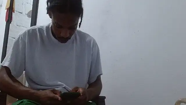 Larry-n-clouds online show from February 27, 3:18 am