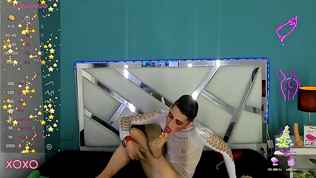 Snapshot of dominic_thailor chatting on December 17, 2:00 pm dominic thailor online show from December 17, 2:00 pm