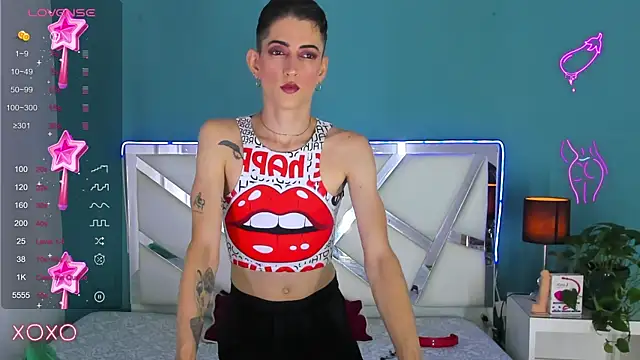 Snapshot of dominic_thailor chatting on January 4, 1:53 pm dominic thailor online show from January 4, 1:53 pm