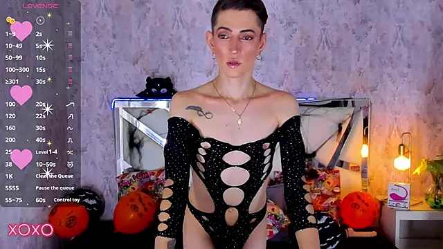 Snapshot of dominic_thailor chatting on October 10, 3:06 pm dominic thailor online show from October 10, 3:06 pm