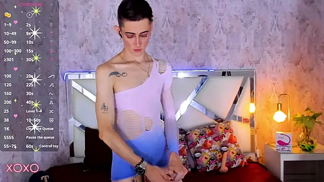 Snapshot of dominic_thailor chatting on September 28, 2:26 pm dominic thailor online show from September 28, 2:26 pm