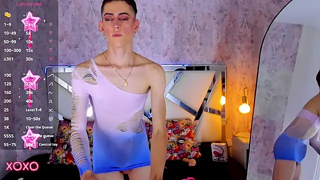 Snapshot of dominic_thailor chatting on September 18, 3:25 pm dominic thailor online show from September 18, 3:25 pm