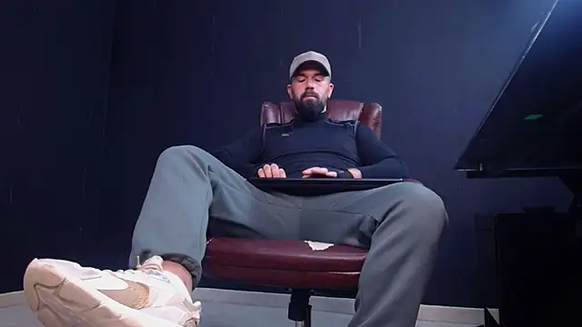 JackEthann online show from October 18, 5:12 am