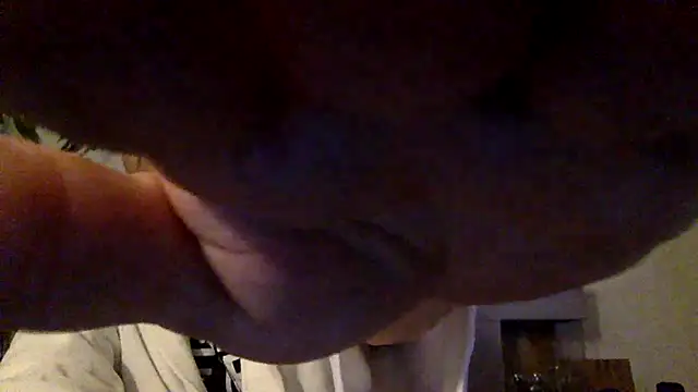 Bobby5169 online show from April 17, 10:34 pm