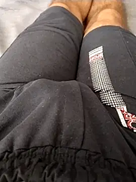 milf hunter 35 online show from April 13, 11:55 am