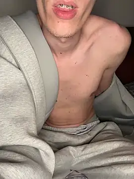 alexyourboy online show from May 2, 9:17 pm
