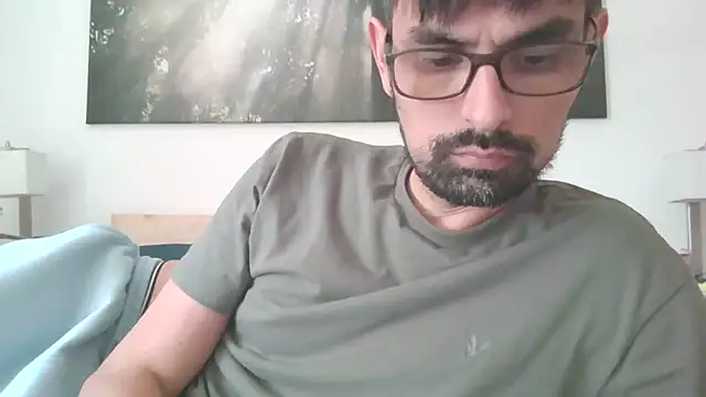 spence204011 online show from April 26, 6:38 pm