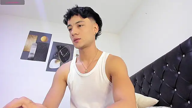 Snapshot of Sebastian-Dash chatting on October 18, 9:09 pm Sebastian-Dash online show from October 18, 9:09 pm