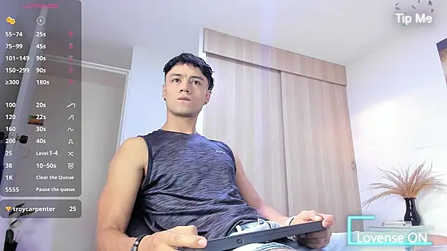 Snapshot of Sebastian-Dash chatting on October 21, 10:34 pm Sebastian-Dash online show from October 21, 10:34 pm