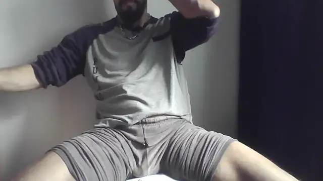 Snapshot of fl3xxx1 chatting on October 18, 10:42 am fl3xxx1 online show from October 18, 10:42 am