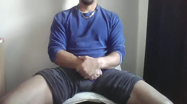 Snapshot of fl3xxx1 chatting on December 17, 10:44 am fl3xxx1 online show from December 17, 10:44 am