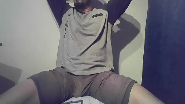 Snapshot of fl3xxx1 chatting on February 25, 7:03 pm fl3xxx1 online show from February 25, 7:03 pm