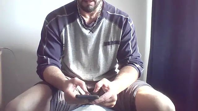 Snapshot of fl3xxx1 chatting on February 25, 8:36 am fl3xxx1 online show from February 25, 8:36 am