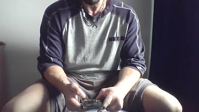 Snapshot of fl3xxx1 chatting on March 18, 9:01 am fl3xxx1 online show from March 18, 9:01 am