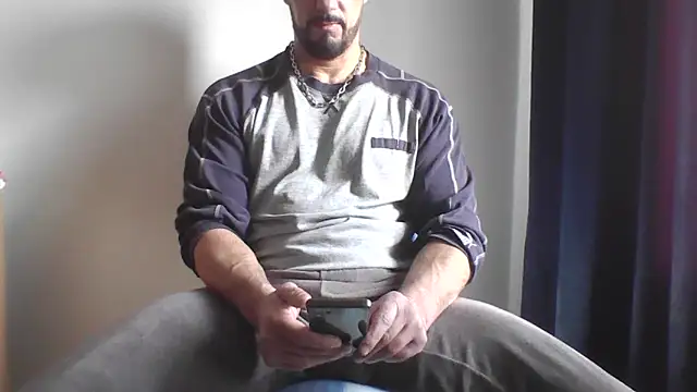 Snapshot of fl3xxx1 chatting on February 23, 9:17 am fl3xxx1 online show from February 23, 9:17 am