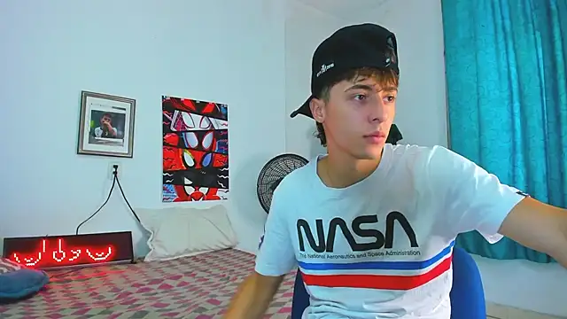 AlessandroDybala online show from April 26, 1:52 pm