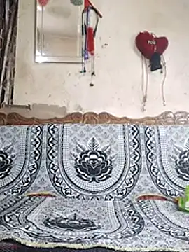 Snapshot of BadBoySmoker7070 chatting on October 25, 5:47 pm BadBoySmoker7070 online show from October 25, 5:47 pm