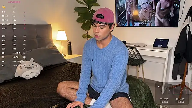 oliversstream online show from April 24, 3:09 am