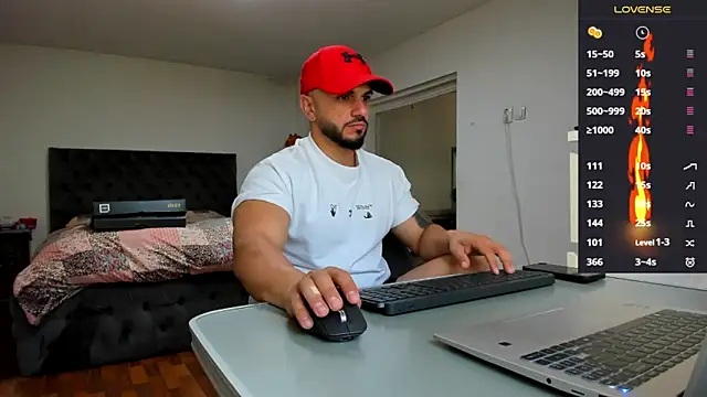 supermanboy94 online show from May 15, 5:48 am