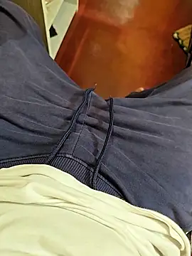 indboy44 online show from February 5, 10:33 am