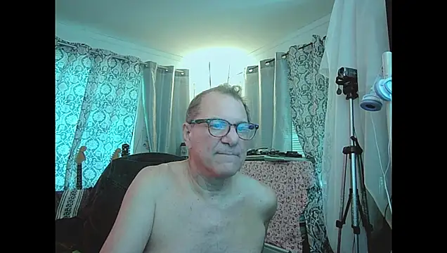 coryassman online show from April 22, 7:40 pm