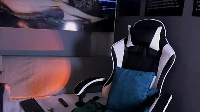 Thomas Fit1 online show from April 22, 4:52 am