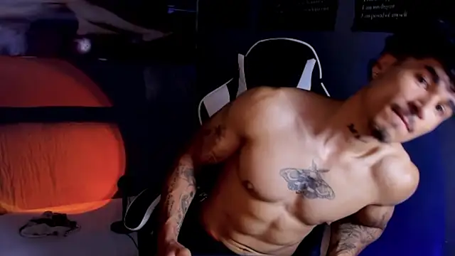 Thomas Fit1 online show from May 6, 4:02 am