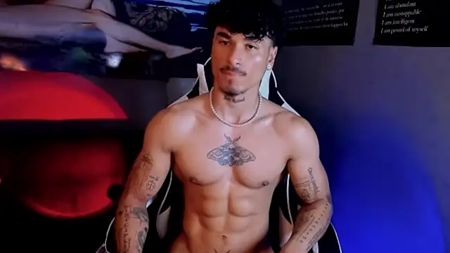 Thomas Fit1 online show from April 29, 5:30 pm