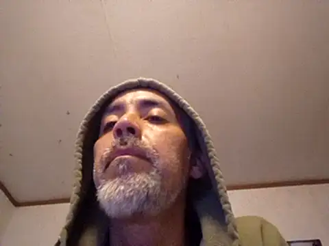 Snapshot of Xoc8_ chatting on February 12, 8:27 am Xoc8 online show from February 12, 8:27 am