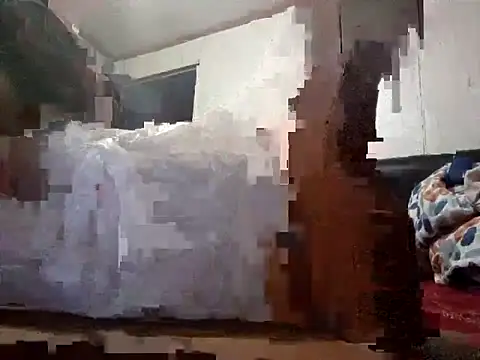 Snapshot of Xoc8_ chatting on October 15, 2:30 am Xoc8 online show from October 15, 2:30 am