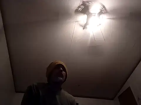Snapshot of Xoc8_ chatting on December 7, 9:11 pm Xoc8 online show from December 7, 9:11 pm