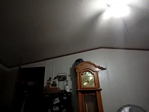 Xoc8  online show from April 21, 4:51 am