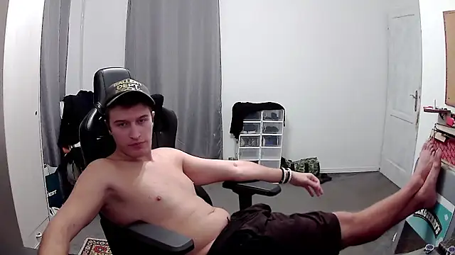 PKrisztian online show from October 19, 10:13 pm