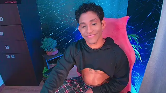 Snapshot of Palo_santo chatting on October 30, 6:31 pm Palo santo online show from October 30, 6:31 pm