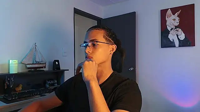 alejo x3 online show from October 29, 9:07 pm