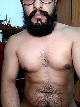 Snapshot of HombreS3n chatting on February 8, 9:04 pm HombreS3n online show from February 8, 9:04 pm