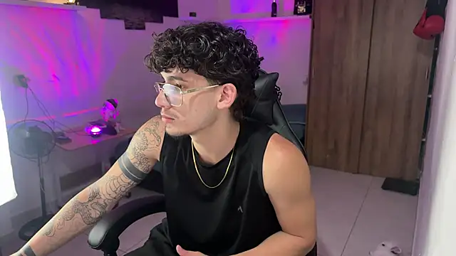 Kisan Smith online show from April 25, 6:49 am